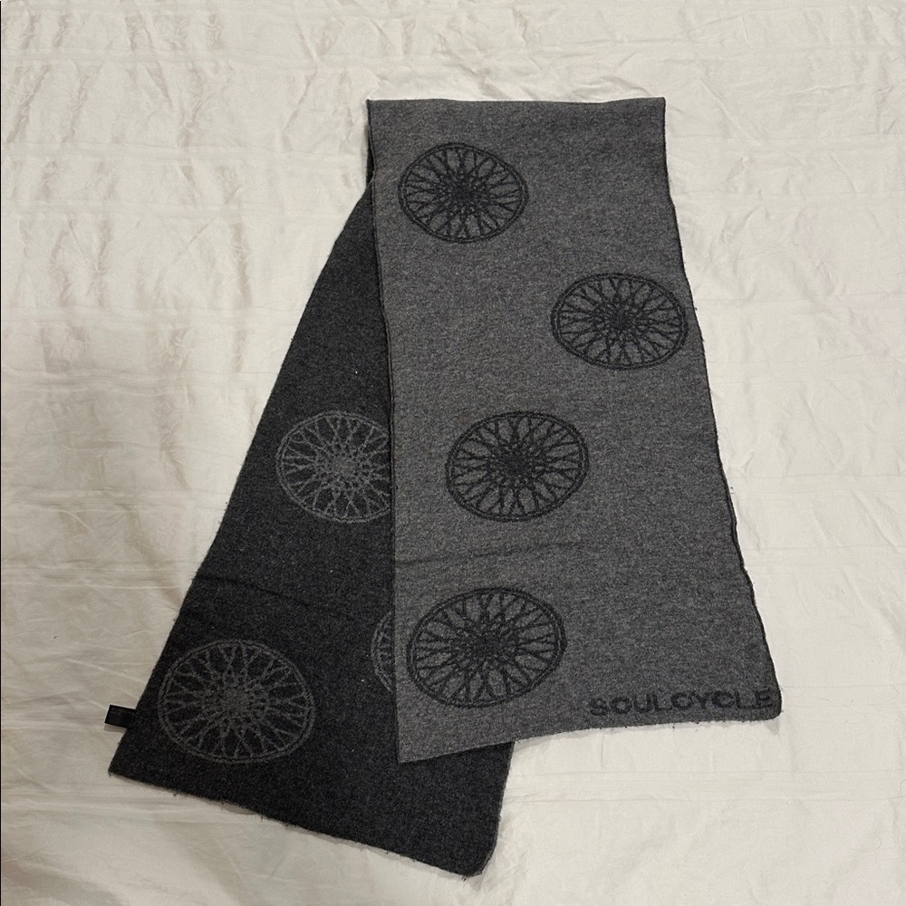 SoulCycle Charcoal/Grey Wheel Scarf